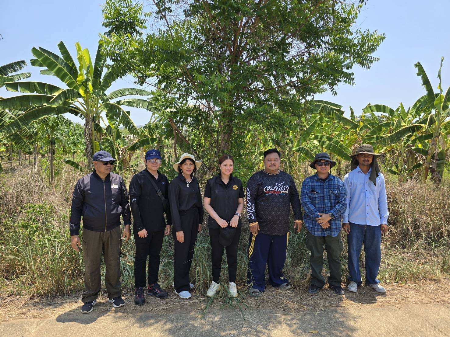title - ปฏิรูปที่ดินจังหวัดเพชรบุรี พร้อมด้วยเจ้าหน้าที่ ส.ป.ก.เพชรบุรี ลงพื้นที่รวบรวมข้อมูลประกอบการพิจารณาของคณะกรรมการปฏิรูปที่ดินจังหวัดเพชรบุรี (คปจ.เพชรบุรี) กรณีหน่วยงานรัฐ ขออนุญาตใช้ที่ดินในเขตปฏิรูปที่ดินเพื่อกิจการสาธารณูปโภค